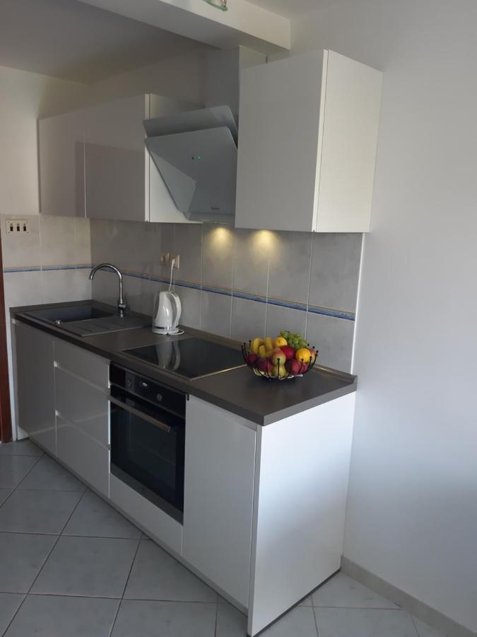 Apartmani I & J Seric เซเกต วรันยีชา ภายนอก รูปภาพ